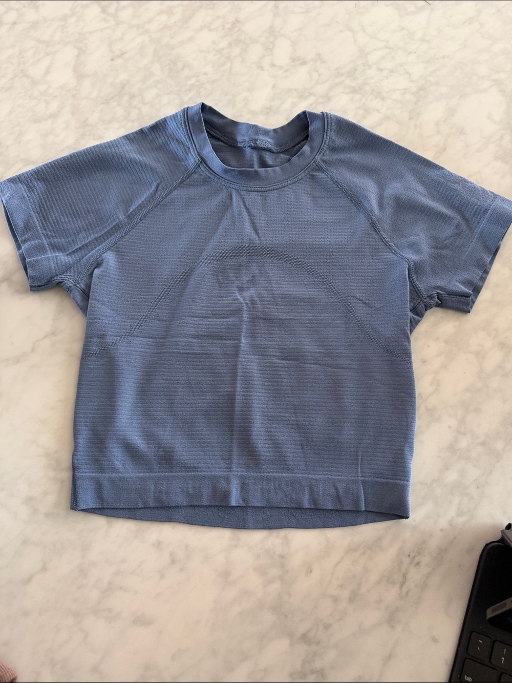 LULULEMON Swiftly Tech Cropped Short Sleeved Shirt 2.0 in oasis blue